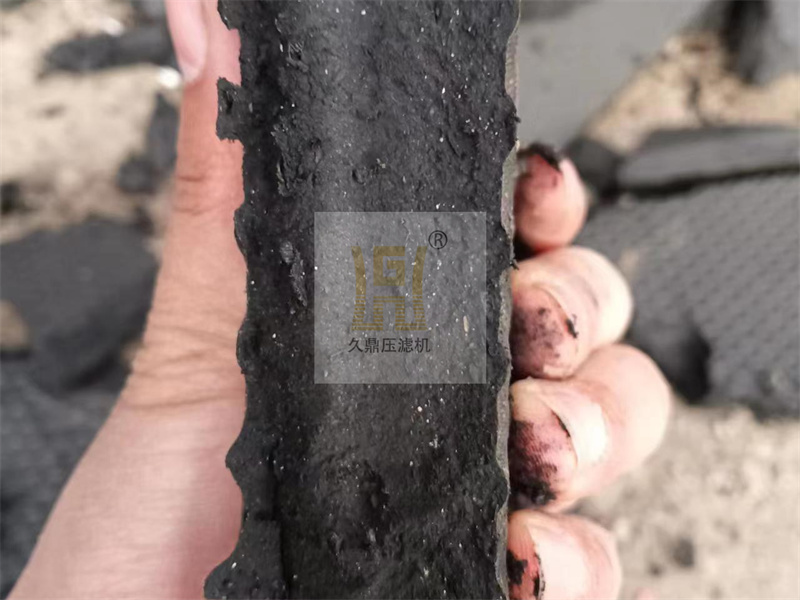 1765261572731076.jpg 52aef72d1bd6b69eb95452abb1d2241.jpg